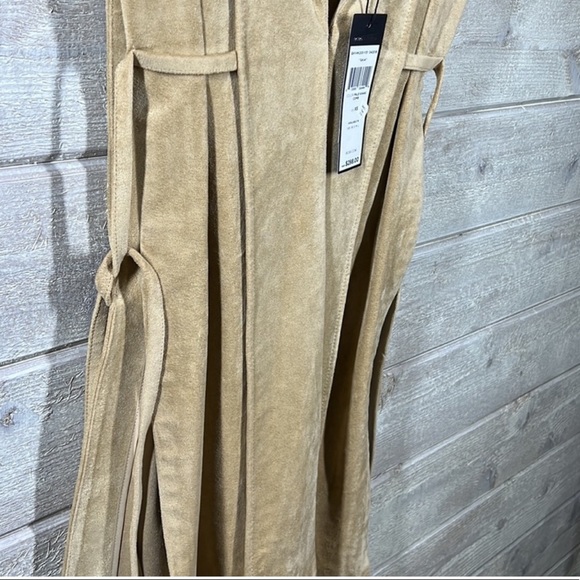 BCBGMAXAZRIA
Gaia Faux-Suede Long Vest - Picture 9 of 11